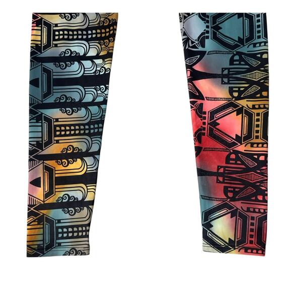 ONZIE Rainbow Geometric Abstract Low Rise Leggings Hot Yoga Pants Size S/M - Picture 3 of 8